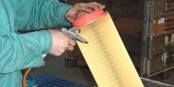 空壓機三濾的保養(yǎng)注意事項！