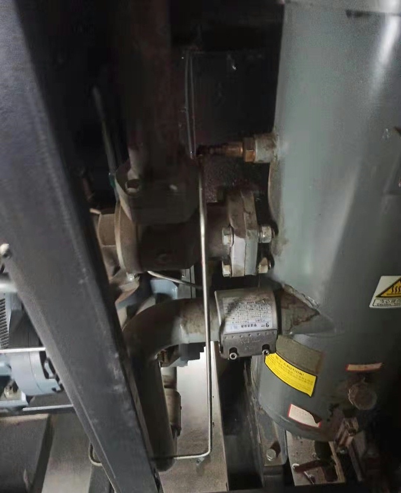 空壓機閥件保養(yǎng)